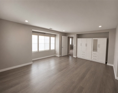 2308 Navigation Circle - Photo Thumbnail 12
