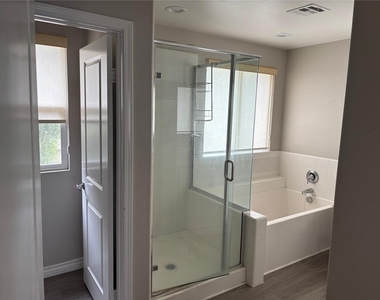 2308 Navigation Circle - Photo Thumbnail 13