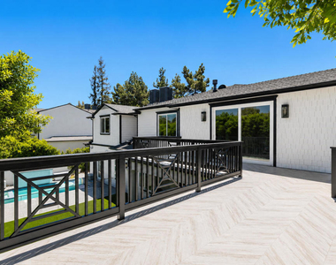 10331 Valley Spring Lane - Photo Thumbnail 22