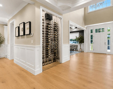 10331 Valley Spring Lane - Photo Thumbnail 14