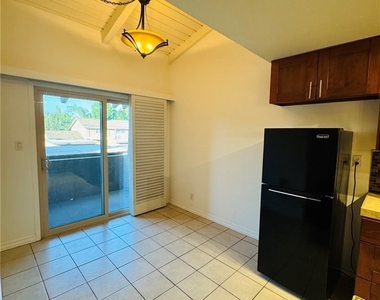 13722 Red Hill - Photo Thumbnail 4