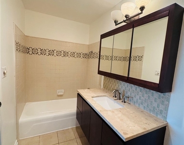13722 Red Hill - Photo Thumbnail 5