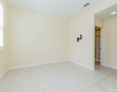 219 Wicker - Photo Thumbnail 11