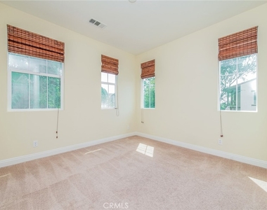 219 Wicker - Photo Thumbnail 14