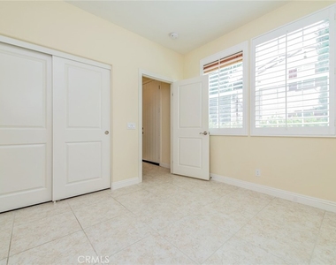 219 Wicker - Photo Thumbnail 12