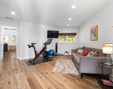 29 Bridington - Photo Thumbnail 31
