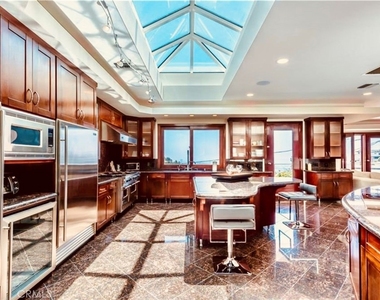 8835 Evanview - Photo Thumbnail 13