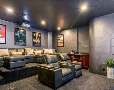 8835 Evanview - Photo Thumbnail 31