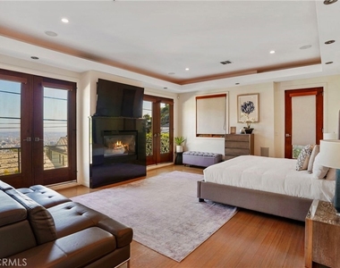 8835 Evanview - Photo Thumbnail 32