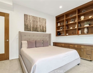 8835 Evanview - Photo Thumbnail 14