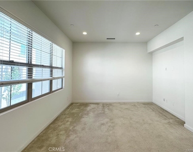 129 Briarberry - Photo Thumbnail 12