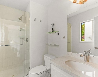 2462 Lozana Road - Photo Thumbnail 17