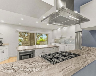 2462 Lozana Road - Photo Thumbnail 5