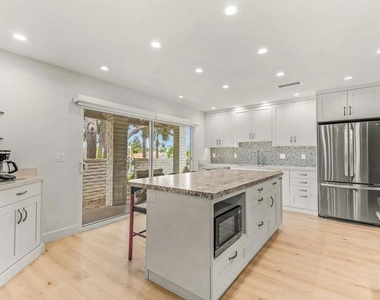 2462 Lozana Road - Photo Thumbnail 3