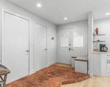 2462 Lozana Road - Photo Thumbnail 14