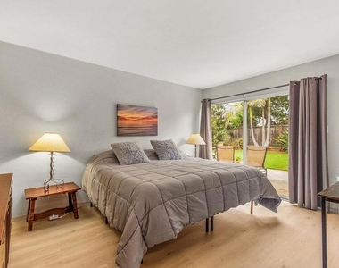 2462 Lozana Road - Photo Thumbnail 15