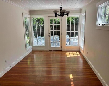 1470 Fernwood Drive - Photo Thumbnail 9