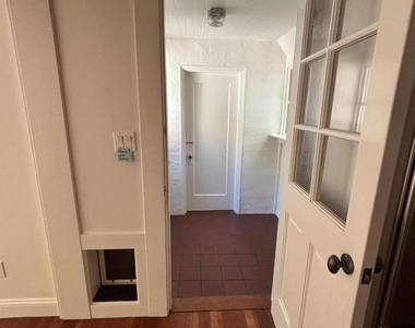1470 Fernwood Drive - Photo Thumbnail 10