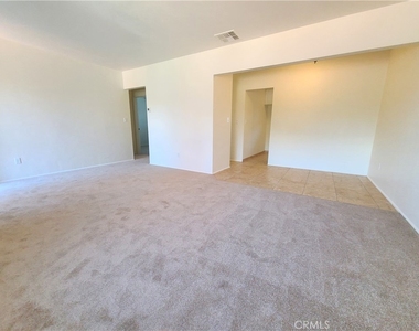 617 Pine Avenue - Photo Thumbnail 5
