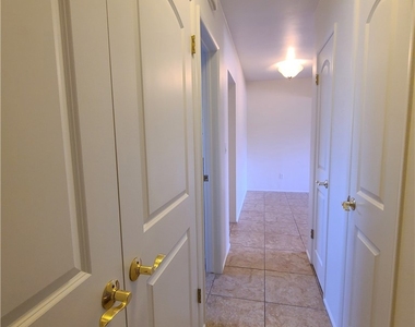 617 Pine Avenue - Photo Thumbnail 8