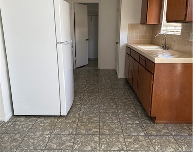 28906 W Worcester - Photo Thumbnail 4