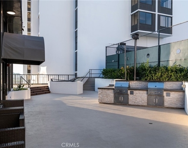 345 Pioneer Drive - Photo Thumbnail 40