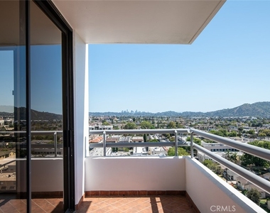 345 Pioneer Drive - Photo Thumbnail 27
