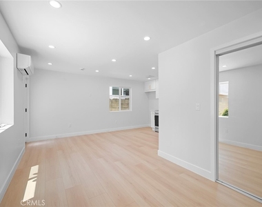 6235 Banner Avenue - Photo Thumbnail 4