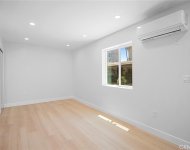 6235 Banner Avenue - Photo Thumbnail 6