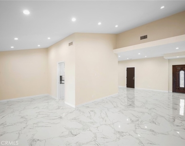 13945 Breger Avenue - Photo Thumbnail 7