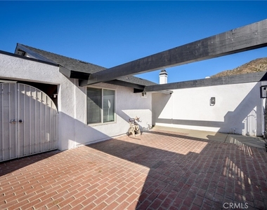 13945 Breger Avenue - Photo Thumbnail 40