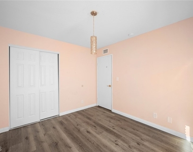 13945 Breger Avenue - Photo Thumbnail 18