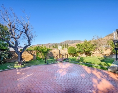 13945 Breger Avenue - Photo Thumbnail 29