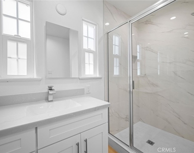 1101 Norton Avenue - Photo Thumbnail 14