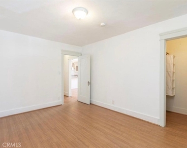 1349 N Citrus - Photo Thumbnail 8