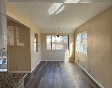 921 Carob - Photo Thumbnail 6