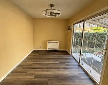 921 Carob - Photo Thumbnail 8