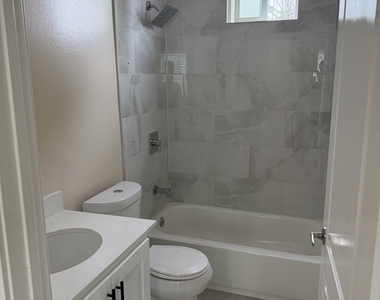 5867 Towne - Photo Thumbnail 4