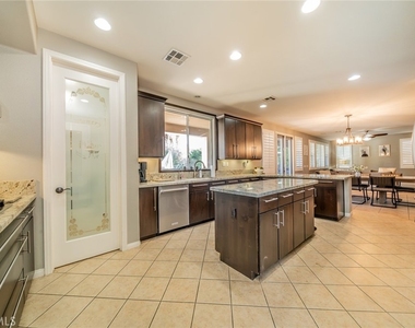 80592 Apricot Lane - Photo Thumbnail 12