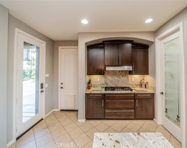 80592 Apricot Lane - Photo Thumbnail 11