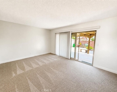 14624 Hutchcroft - Photo Thumbnail 10