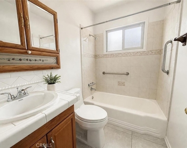 14624 Hutchcroft - Photo Thumbnail 23