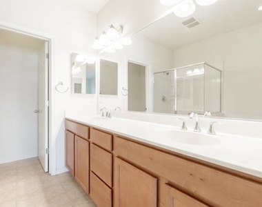 3091 Madsen St - Photo Thumbnail 23