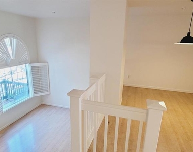 1102 Brooks Range Lndg - Photo Thumbnail 6