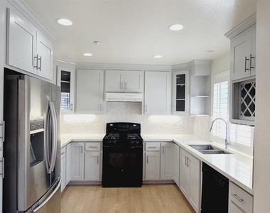 1102 Brooks Range Lndg - Photo Thumbnail 11