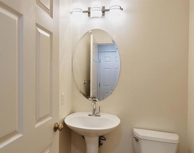 1102 Brooks Range Lndg - Photo Thumbnail 13