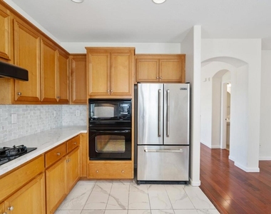 7981 Bellina St - Photo Thumbnail 15