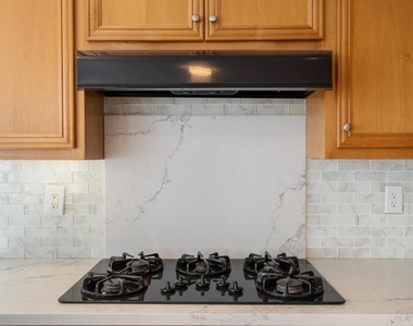 7981 Bellina St - Photo Thumbnail 16
