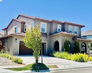 1429 S Wilshire Ave - Photo Thumbnail 54