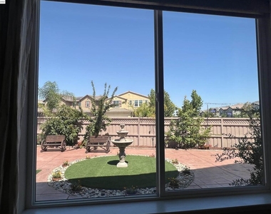 1429 S Wilshire Ave - Photo Thumbnail 43